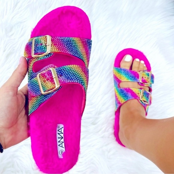 NEW IN BOX PINK FUR RHINESTONE EMBELLISHED DOUBLE BUCKLE SANDALS - Picture 2 of 4